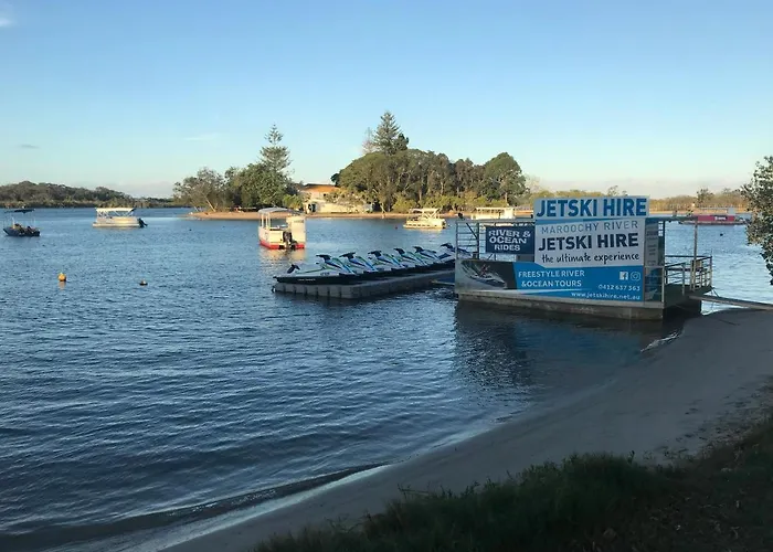 River View Getaway - Great Location