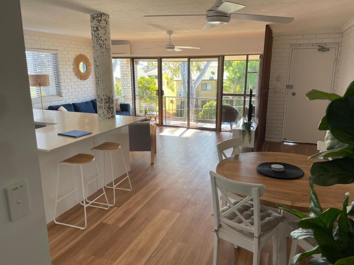 Apartment River View Getaway - Great Location