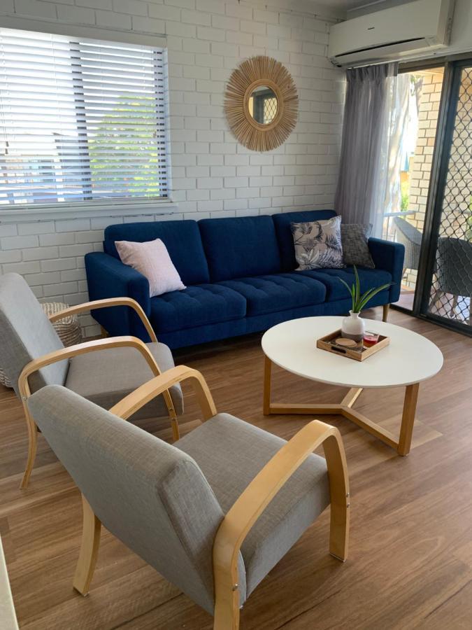 River View Getaway - Great Location Apartment *