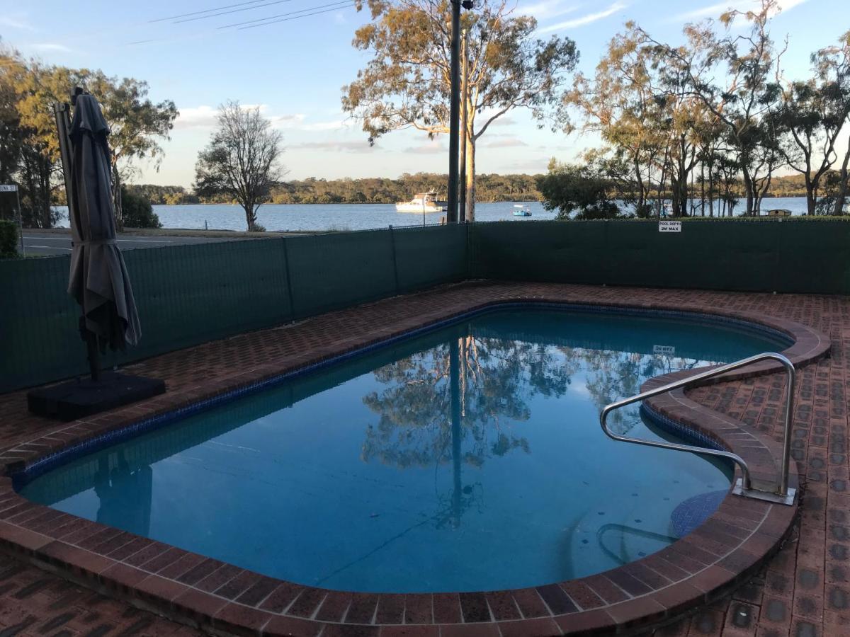 Apartment River View Getaway - Great Location
